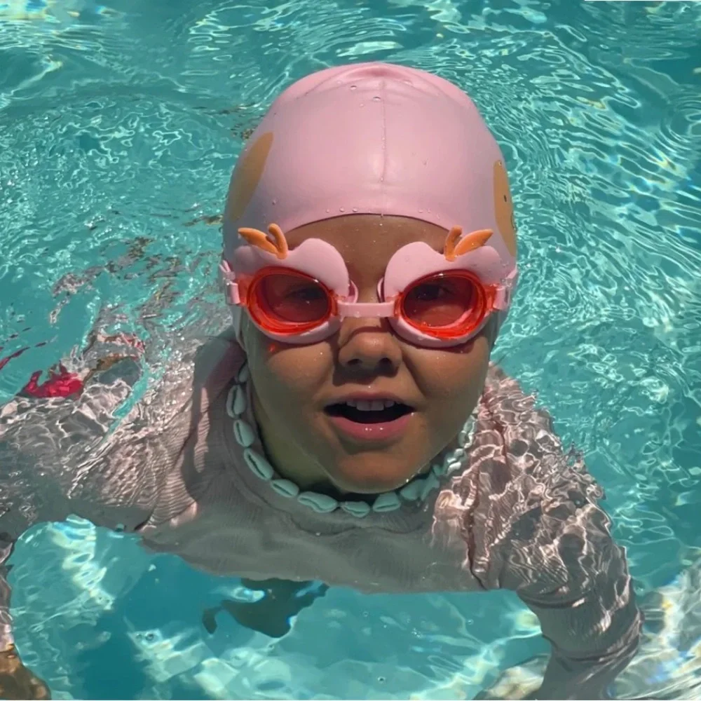 NWT SUNNYLIFE SWIMMING GOGGLES FINN THE FISH Colour Cherry